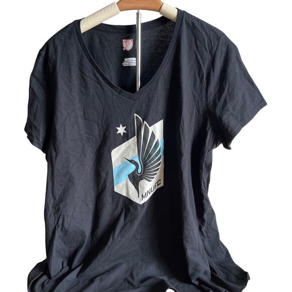 MLS Minnesota United FC Women's Black V-Neck Soccer T-Shirt - Size XXL - NWT - Picture 1 of 9